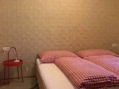 Schlafzimmer 2