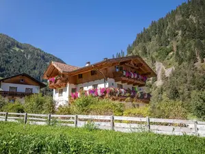 Ferienwohnung für 5 Personen (50 m²) in Neustift im Stubaital