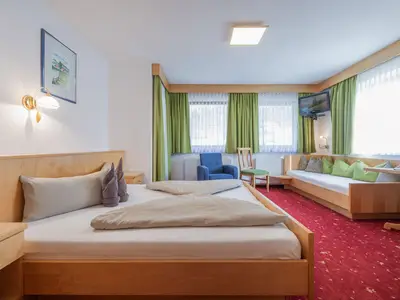 Dreibettzimmer