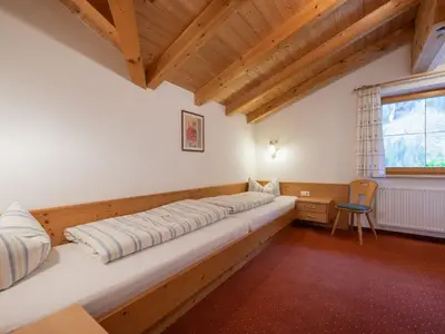 Schlafzimmer 2 Edelweiss