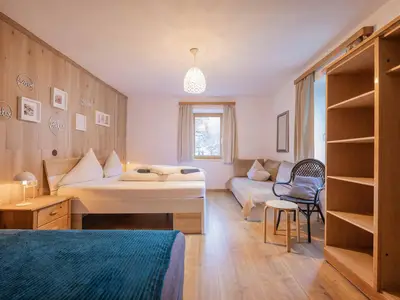 Schlafzimmer 2
