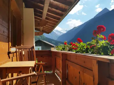 App2 Balkon Dreibettzimmer