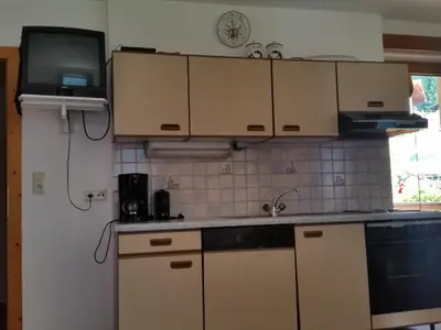 App1 Küche mit SAT-TV