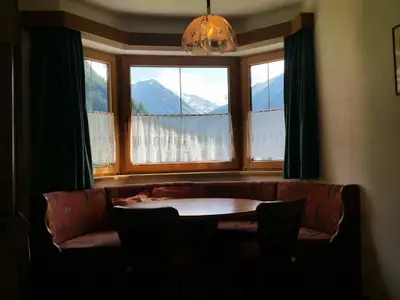 App1 Sitzecke mit Panoramablick