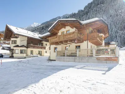 Chiara Haupthaus und Chalet Chiara