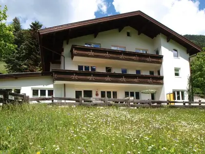 Hausansicht  Mondial