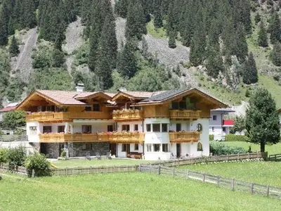 Ferienwohnung für 6 Personen (70 m²) in Neustift im Stubaital 1/10