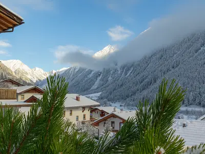 ff411c3d-0490-41ca-a017-d23d677f3d21