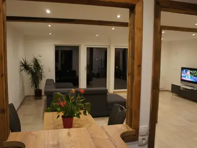 Wohnzimmer mit Eßbereich