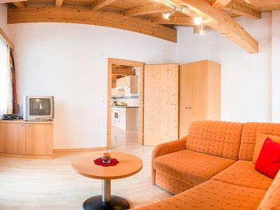 Landhaus Pinnis Wohnzimmer mit Couch