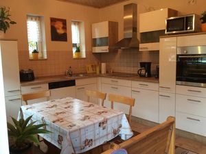 22423965-Ferienwohnung-4-Neustrelitz-300x225-2