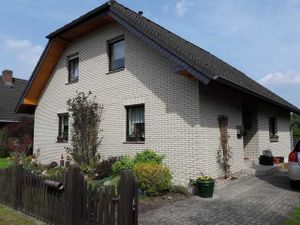 19401783-Ferienwohnung-2-Neustrelitz-300x225-0