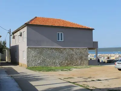 Ferienwohnung für 5 Personen in Neviđane 3/10