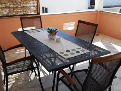 Ferienwohnung für 4 Personen in Neviđane 10/10