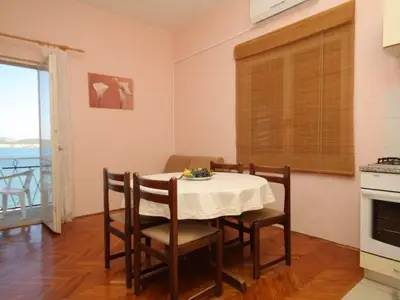 Ferienwohnung für 3 Personen in Neviđane 9/10