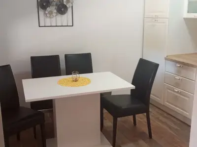 Ferienwohnung für 4 Personen in Neviđane 6/10