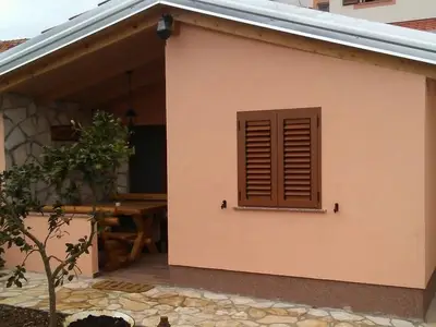 Ferienwohnung für 4 Personen in Neviđane 10/10