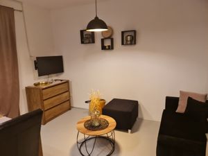 23930319-Ferienwohnung-5-Neviđane-300x225-1