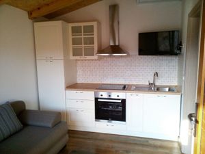 23933920-Ferienwohnung-4-Neviđane-300x225-1