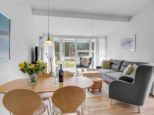 23728368-Ferienwohnung-4-Nexø-300x225-5