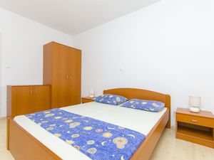 23941994-Ferienwohnung-6-Nečujam-300x225-4