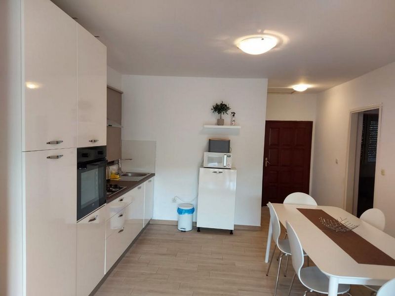 23931813-Ferienwohnung-6-Nečujam-800x600-2