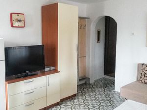 23930446-Ferienwohnung-4-Nečujam-300x225-1