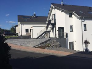 23877077-Ferienwohnung-4-Nickenich-300x225-1