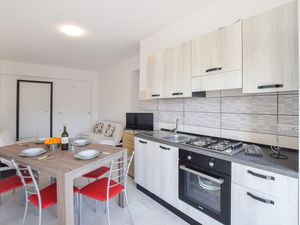 23751693-Ferienwohnung-6-Nicotera Marina-300x225-1