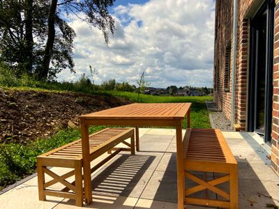 Terrasse mit Blick in die Ferne.