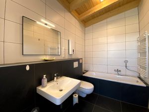 23704817-Ferienwohnung-4-Nideggen-300x225-3