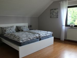 23913247-Ferienwohnung-2-Nideggen-300x225-2