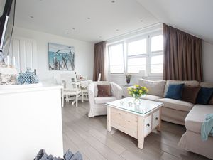 23918510-Ferienwohnung-4-Nieblum-300x225-1