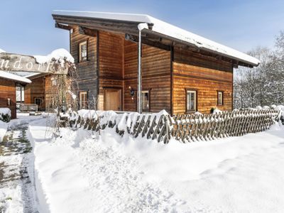 Außenseite Ferienhaus [Winter]