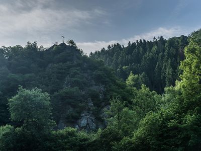 Das weiße Kreuz an der Wäller Tour Bärenkopp