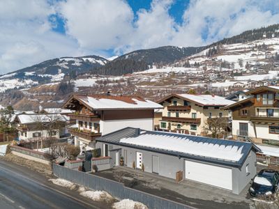 Außenseite Ferienhaus [Winter]