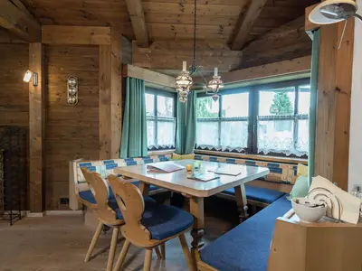 DiningRoom