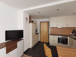 3786712-Ferienwohnung-4-Niederthai-300x225-4