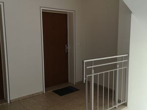 23443959-Ferienwohnung-6-Niederwerrn-300x225-3