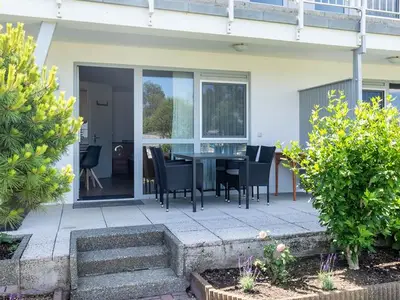Ferienwohnung für 3 Personen (40 m²) in Hohenkirchen (Ostsee) 2/10