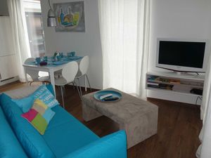 23556972-Ferienwohnung-3-Niendorf/Ostsee-300x225-2