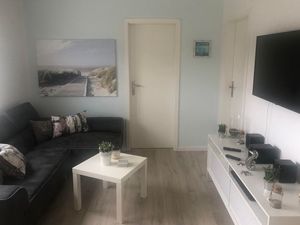 23533231-Ferienwohnung-4-Niendorf/Ostsee-300x225-1