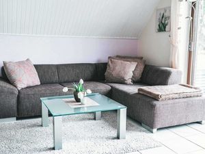 23366442-Ferienwohnung-4-Niendorf/Ostsee-300x225-1