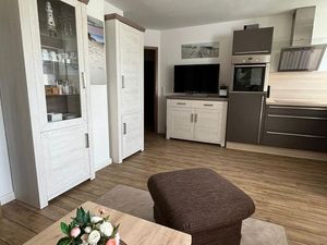 23366525-Ferienwohnung-4-Niendorf/Ostsee-300x225-3