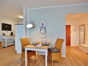 23971324-Ferienwohnung-2-Niendorf/Ostsee-300x225-5