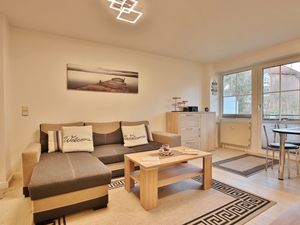 23971380-Ferienwohnung-4-Niendorf/Ostsee-300x225-2