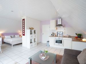 23366442-Ferienwohnung-4-Niendorf/Ostsee-300x225-2