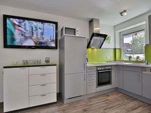 23971096-Ferienwohnung-4-Niendorf/Ostsee-300x225-4