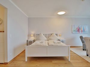 23971118-Ferienwohnung-2-Niendorf/Ostsee-300x225-5