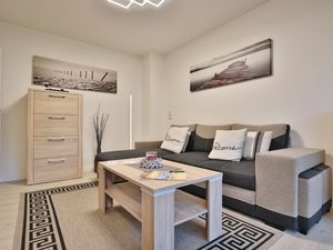 23971380-Ferienwohnung-4-Niendorf/Ostsee-300x225-4